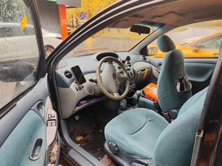 1999 Toyota Yaris I, чёрный, 150000 рублей, вид 5