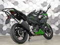 2024 Kawasaki Ninja 400, чёрный, 677000 рублей - вид 6