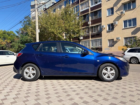 2009 Mazda 3 II (BL), синий, 749000 рублей - вид 3