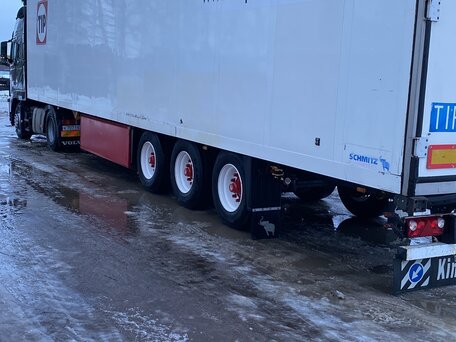 2011 Volvo FH, чёрный, 7000000 рублей, вид 4
