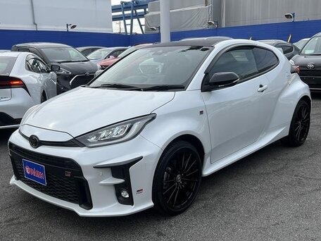 2021 Toyota Yaris GR RS IV, белый, 1278000 рублей, вид 1