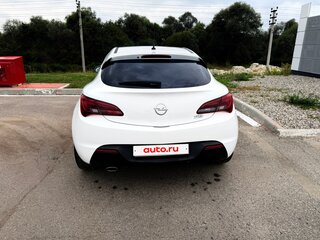 2013 Opel Astra GTC J Рестайлинг, белый, 740000 рублей, вид 3
