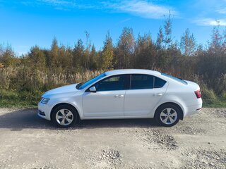 2020 Skoda Octavia III (A7) Рестайлинг, белый, 2050000 рублей, вид 3