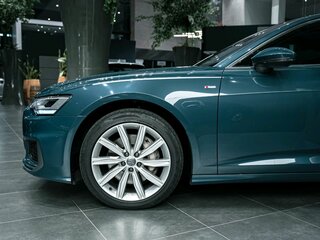 2020 Audi A6 45 TDI V (C8), зелёный, 4800000 рублей, вид 3
