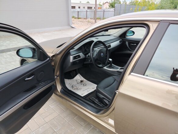 2006 BMW 3 серии 325i V (E90/E91/E92/E93), коричневый, 860000 рублей - вид 8