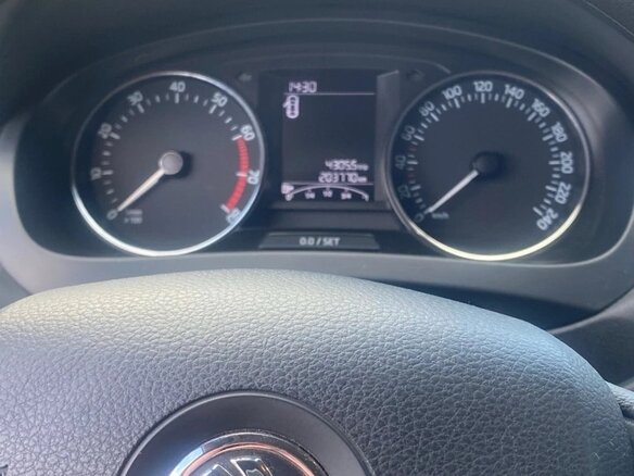 2016 Skoda Rapid I, чёрный, 799999 рублей - вид 4