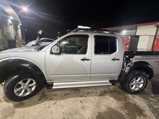 2011 Nissan Navara (Frontier) III (D40) Рестайлинг, серебристый, 1080000 рублей, вид 5
