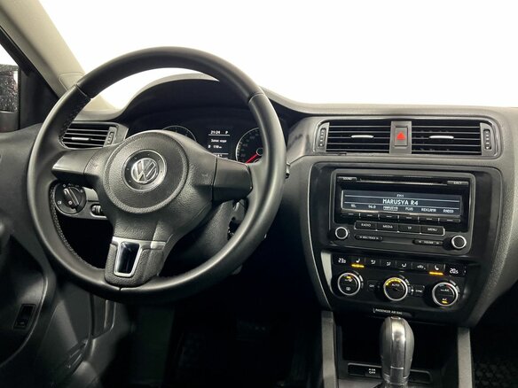 2012 Volkswagen Jetta VI, красный, 1000000 рублей - вид 14