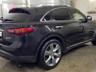 2017 Infiniti QX70, чёрный, 3000000 рублей, вид 3