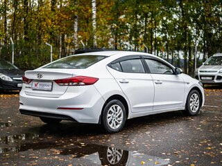 2016 Hyundai Elantra VI (AD), белый, 1020000 рублей, вид 2