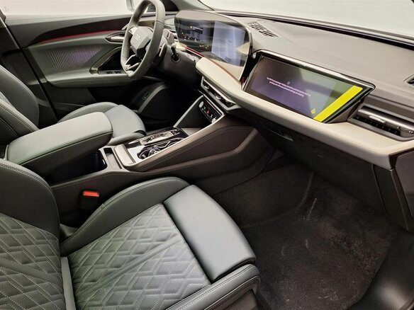 2025 Audi Q5 L III (GU), чёрный, 6640000 рублей - вид 1