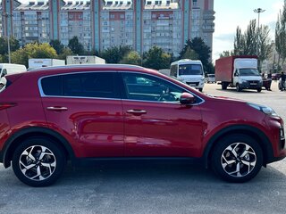 2018 Kia Sportage IV Рестайлинг, красный, 1950000 рублей, вид 5