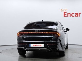 2022 Kia K5 III, чёрный, 2340000 рублей, вид 4