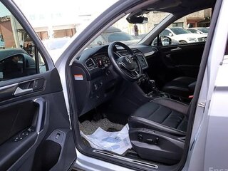 2022 Volkswagen Tiguan Allspace II Рестайлинг, серый, 3750000 рублей, вид 3
