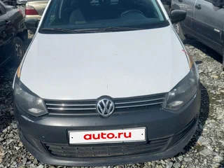 2014 Volkswagen Polo V, белый, 475200 рублей, вид 1