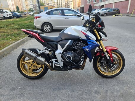2012 Honda CB 1000R, красный, 845000 рублей, вид 1