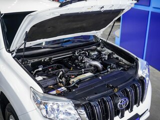 2015 Toyota Land Cruiser Prado 150 Series Рестайлинг 1, белый, 3250000 рублей, вид 5