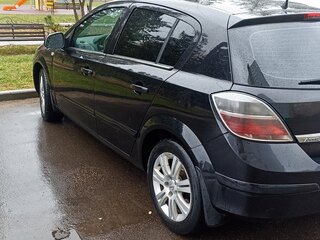 2010 Opel Astra H Рестайлинг, чёрный, 550000 рублей, вид 4