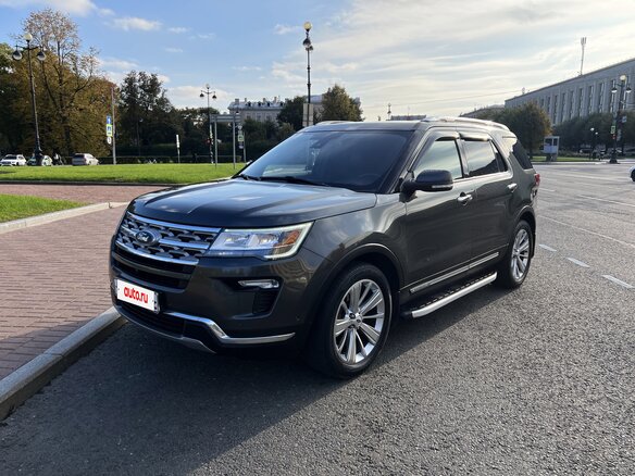 2019 Ford Explorer V Рестайлинг 2, серый, 3500000 рублей - вид 3
