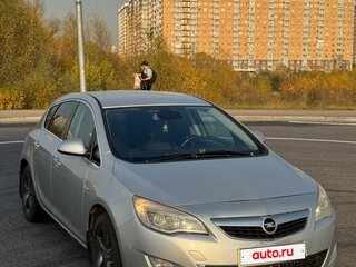 2011 Opel Astra J, серебристый, 380000 рублей, вид 4