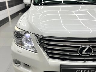 2010 Lexus LX 570 III, белый, 4400000 рублей, вид 4