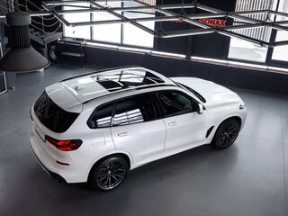2023 BMW X5 40i IV (G05/G18) Рестайлинг, белый, 9900000 рублей, вид 2
