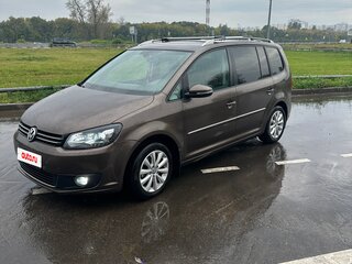 2012 Volkswagen Touran I Рестайлинг 2, коричневый, 1020000 рублей, вид 1