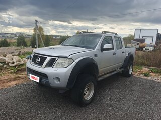 2010 Nissan Navara (Frontier) III (D40) Рестайлинг, серебристый, 580000 рублей, вид 1