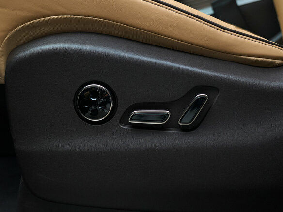 2025 Denza D9 I, чёрный, 5800000 рублей - вид 20