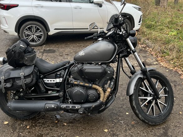 2015 Yamaha XV950 Bolt, серебристый, 750000 рублей