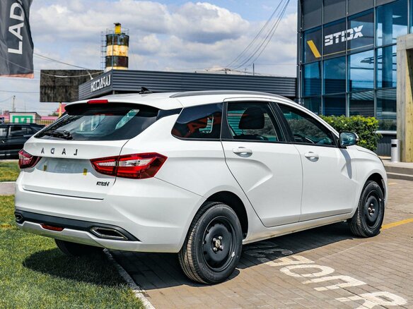 2026 Lada (ВАЗ) Vesta SW I Рестайлинг (NG), белый, 1934000 рублей - вид 2