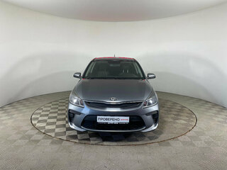2018 Kia Rio IV, серый, 930000 рублей, вид 2