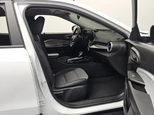 2023 Chevrolet Trax II, белый - вид 16