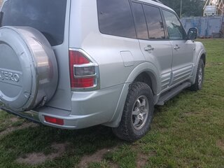 2001 Mitsubishi Montero III, серебристый, 550000 рублей, вид 3