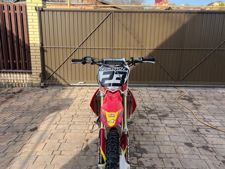 2013 Honda CRF 250R, красный, 340000 рублей, вид 1
