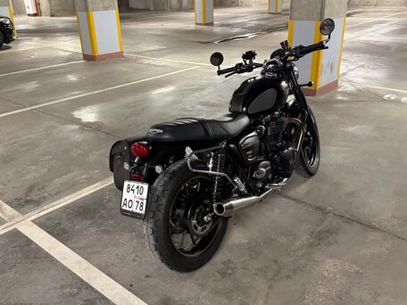 2021 Triumph Street Twin, чёрный, 900000 рублей, вид 4