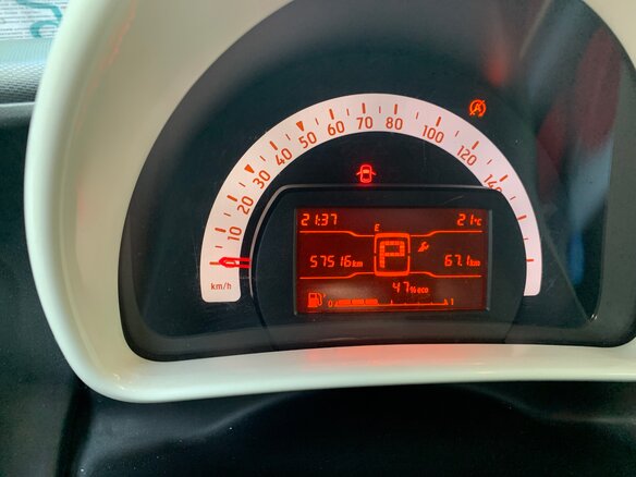 2017 Smart Fortwo III, красный, 1300000 рублей - вид 21