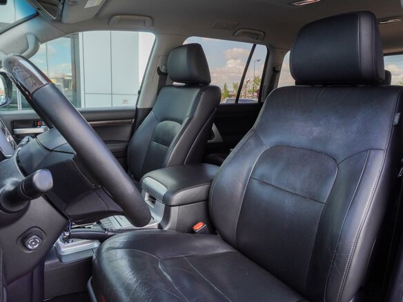 2015 Toyota Land Cruiser 200 Series Рестайлинг 2, чёрный, 5033000 рублей - вид 14