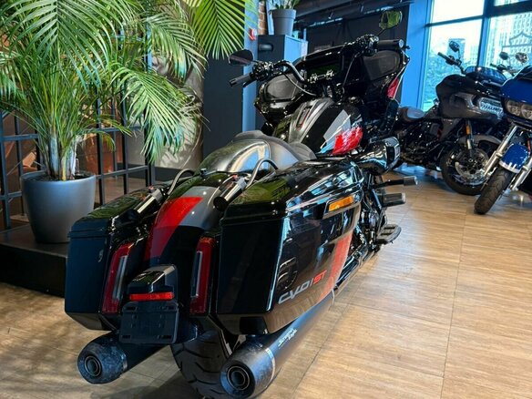 2025 Harley-Davidson CVO Road Glide ST, серый, 6500000 рублей - вид 11