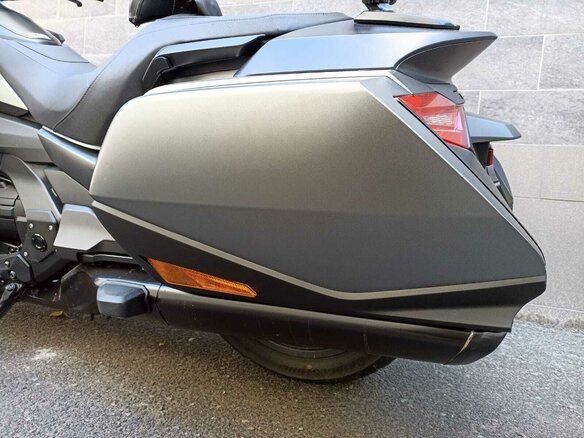 2024 Honda GL 1800 Gold Wing, серебристый, 2399000 рублей - вид 10