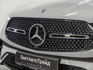 2026 Mercedes-Benz GLC Coupe 300 II (C254), серый, 9990000 рублей, вид 2
