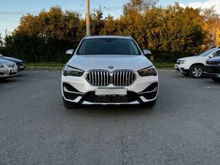 2022 BMW X1 Long 20Li sDrive II (F48) Рестайлинг, белый, 2478000 рублей, вид 3