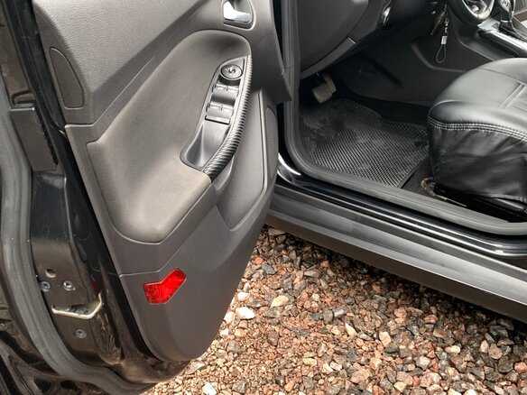 2012 Ford Focus III, чёрный, 800000 рублей - вид 12
