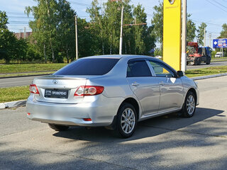 2011 Toyota Corolla X (E140, E150) Рестайлинг, серебристый, 649000 рублей, вид 5