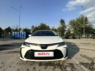 2022 Toyota Corolla XII (E210), белый, 1760000 рублей, вид 2
