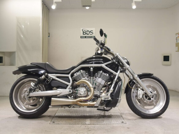 2006 Harley-Davidson V-Rod, чёрный, 600000 рублей - вид 3