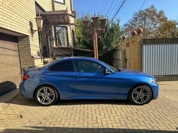 2014 BMW 2 серии M235i xDrive F22, синий, 2899000 рублей - вид 2