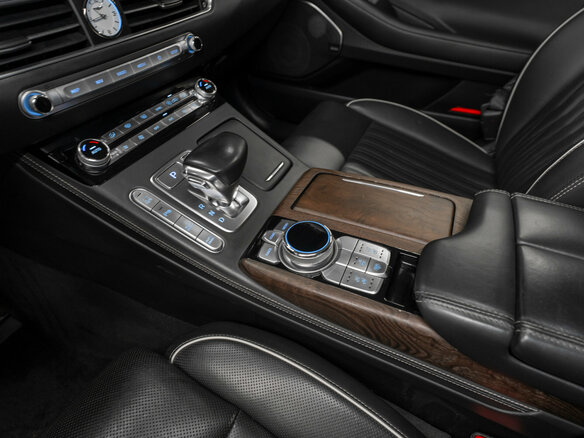 2019 Genesis G90 I Рестайлинг, чёрный, 2690000 рублей - вид 23