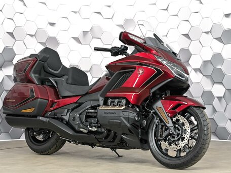 2025 Honda GL 1800 Gold Wing, красный, 3649000 рублей, вид 1