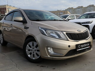2013 Kia Rio 4-speed III, бежевый, 549000 рублей, вид 1